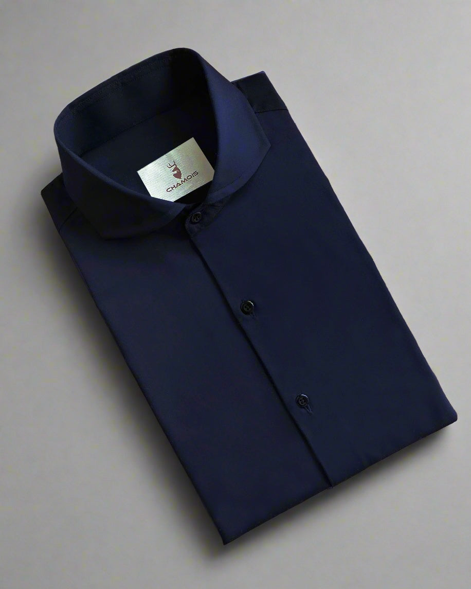 Cut-away Collar Shirt